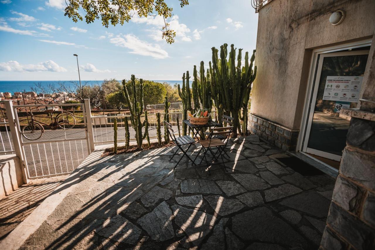 Agriturismo Rose Di Pietra Pietra Ligure Εξωτερικό φωτογραφία